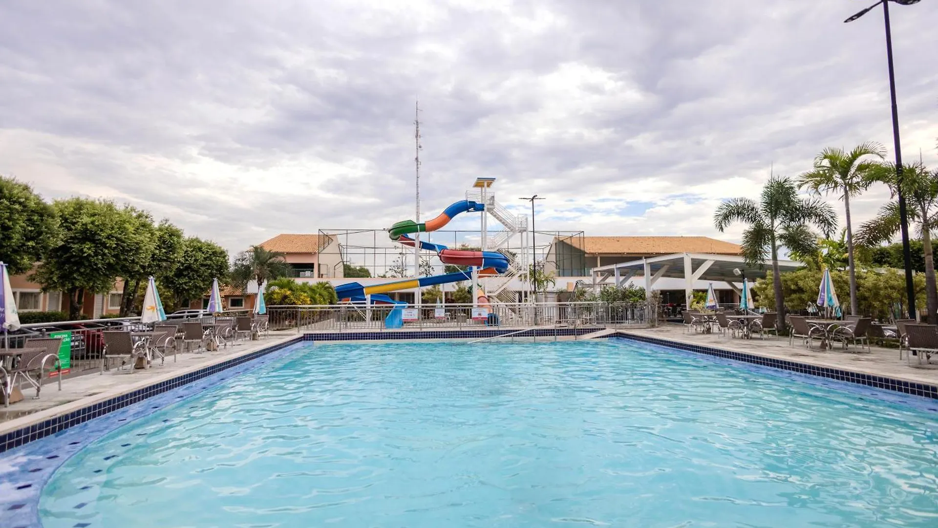 Aparthotel Diroma Fiori Hotel - Bvtur Caldas Novas
